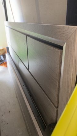 Queen bed and mattress