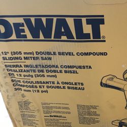 Sliding miter saw 