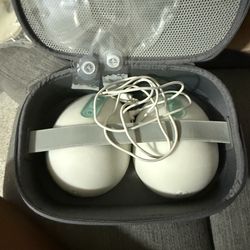 Willow breast pump with case