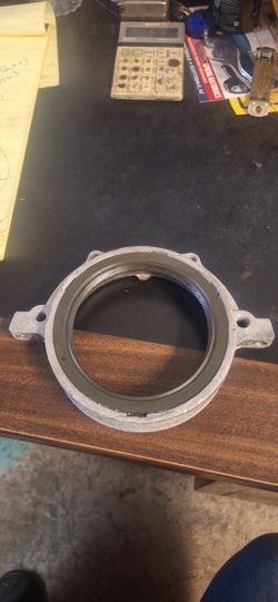 Rear Main Seal Housing  For Chevrolet 350 86 To 99.cleaned Good Used 35th Ave And McDowell Phx 
