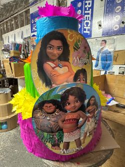 Moana pastel piñata