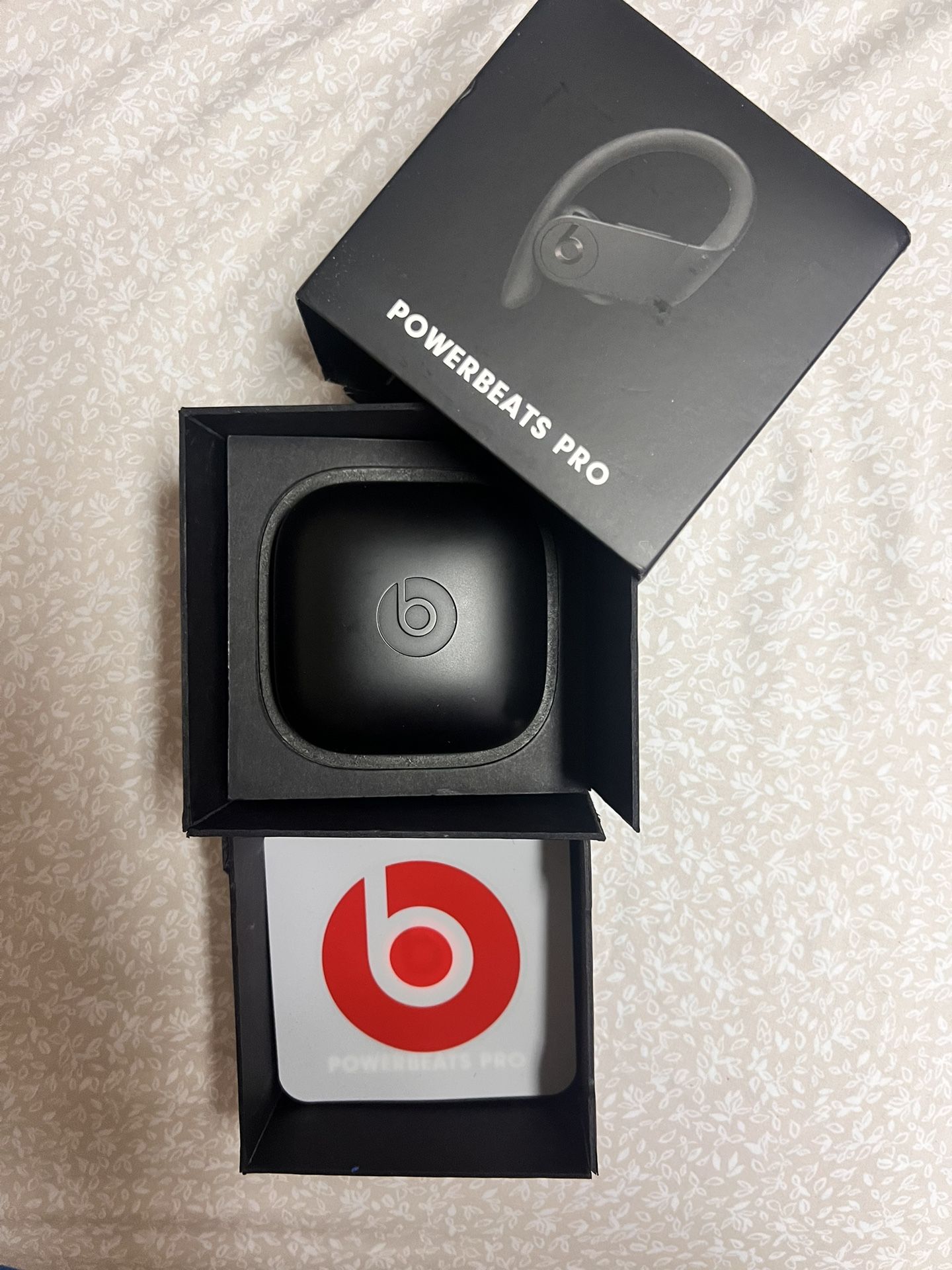 Apple Beats PowerBeats Charger Case