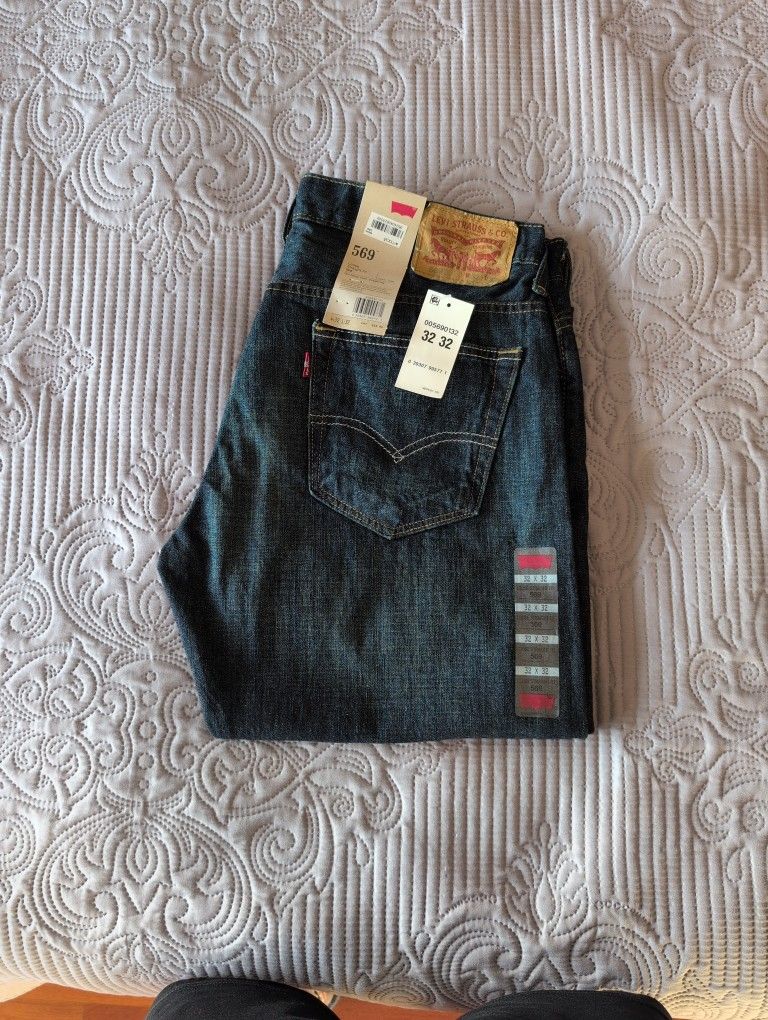 Levi's Jeans Size 34x32 Model 569 Loose Straight