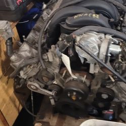 2009-10 Ford Explorer 4.6L V8 Engine
