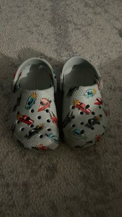 car crocs size 7c
