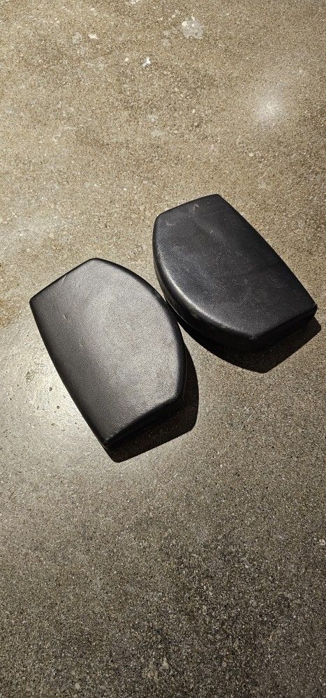2001, 1(contact info removed) AUDI Audi TT Center console Trim Covers Knee Pads