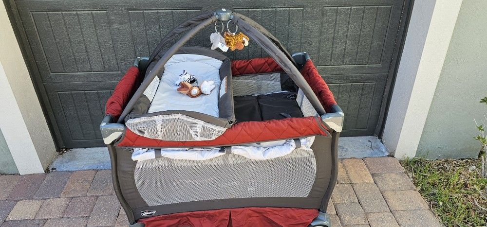 Pack And Play With Newborn Bassinet