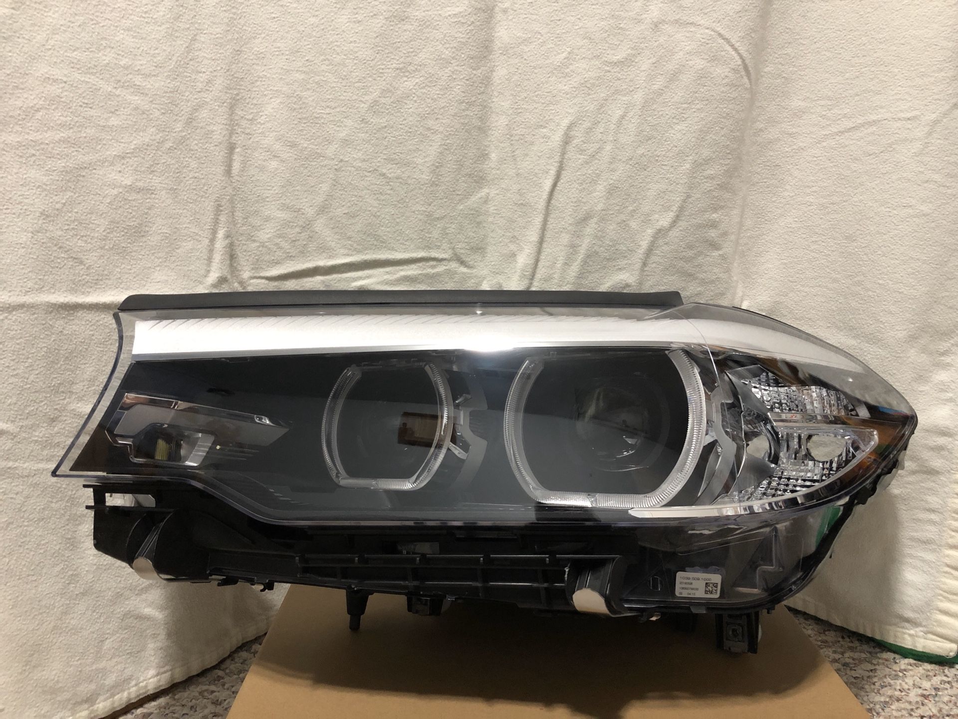 2018 2019 2020 BMW 530i 540i xDrive Left Driver Headlight LED 63117214959. 8499119-01