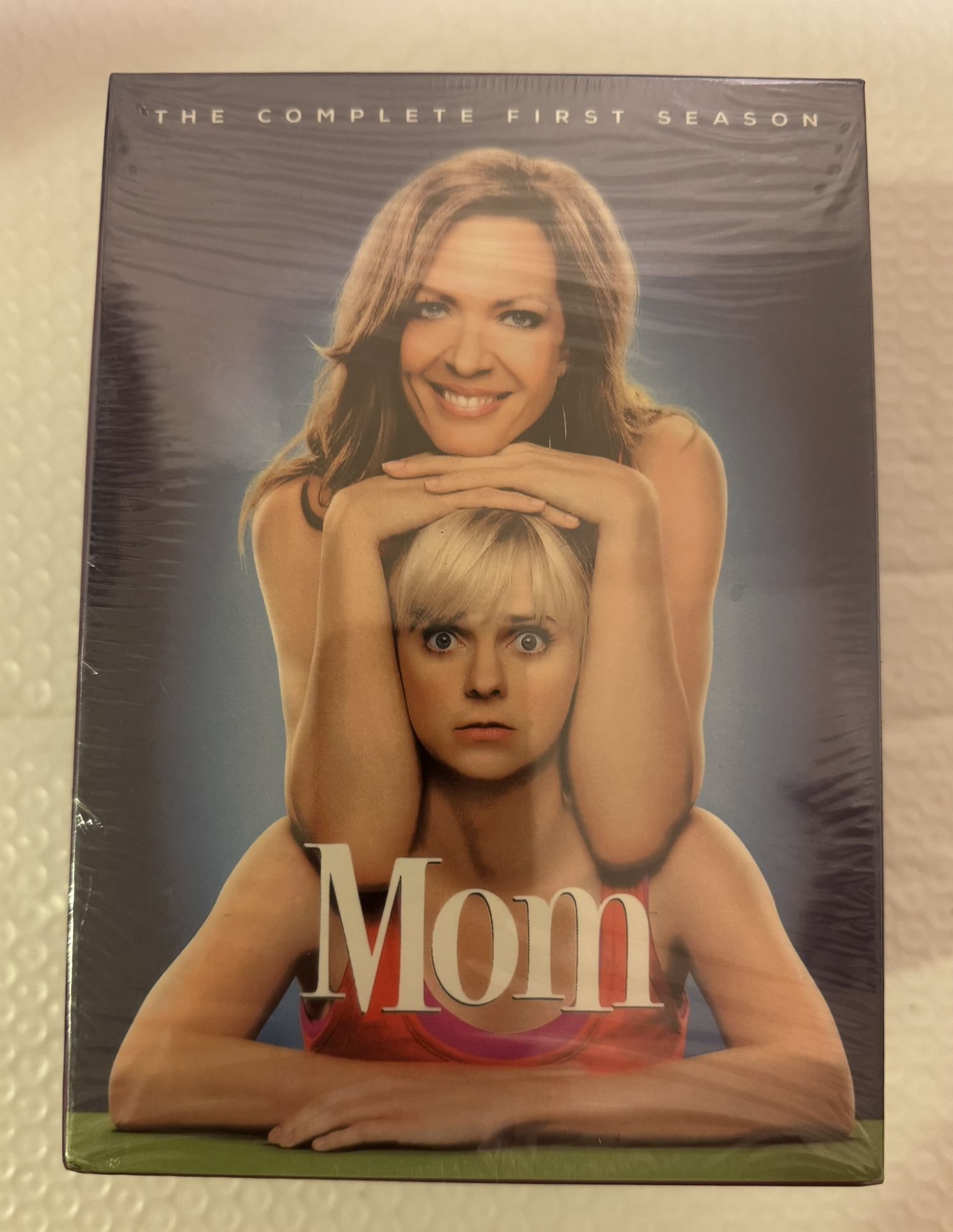 Mom - The Complete Serious, Season 1-8 , Brand New And Sealed