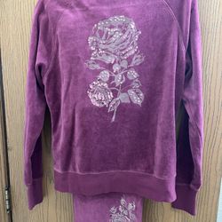 Carole little Women Sz M Purple Velour Set