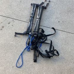 Thule Surfboard/Paddleboard Rack with ratchet straps