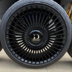 22” Dolce Wheels & Tires – Like New – Set of 4