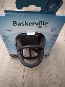 Baskerville Ultra Muzzle designed for safe, humane restraint. Size 5