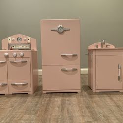 Pottery Barn Kids Retro Kitchen Set