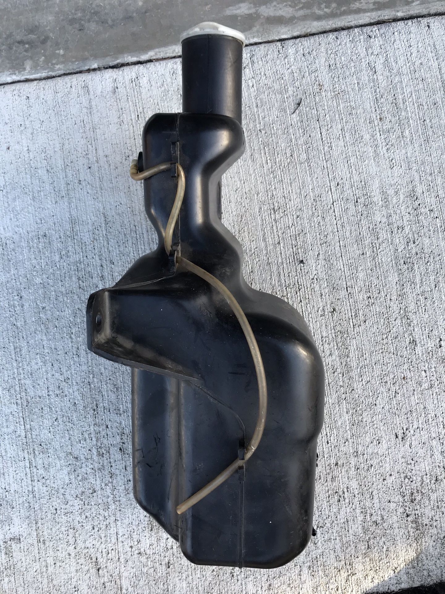 evo8 windshield washer reservoir & pump