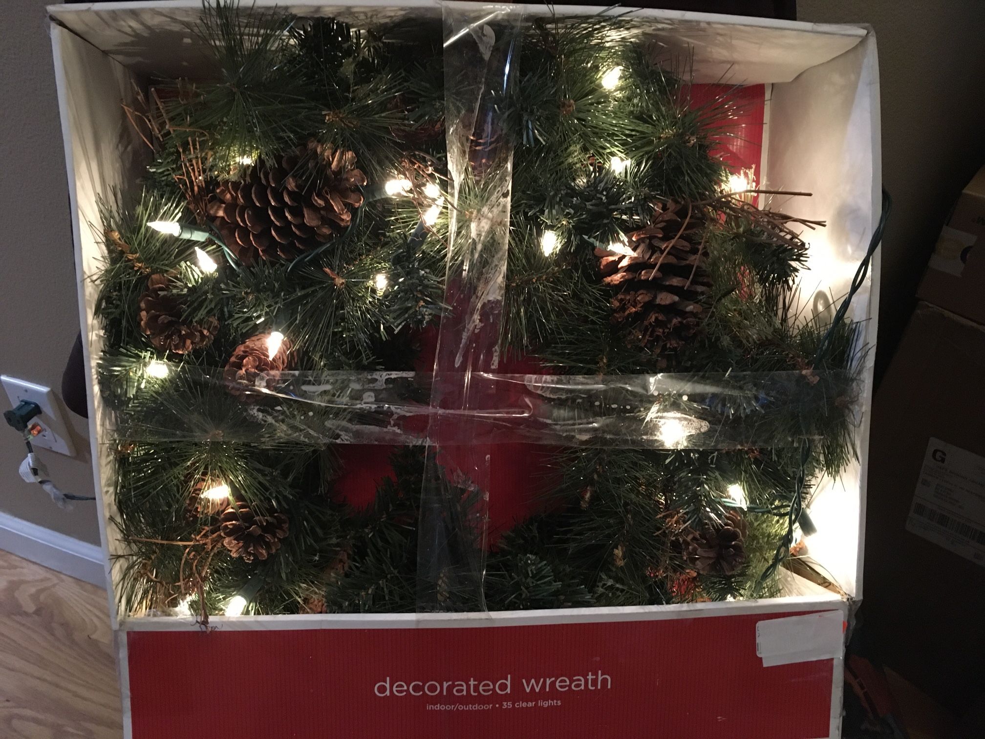 24” Lighted Decorated Artificial Christmas Wreath