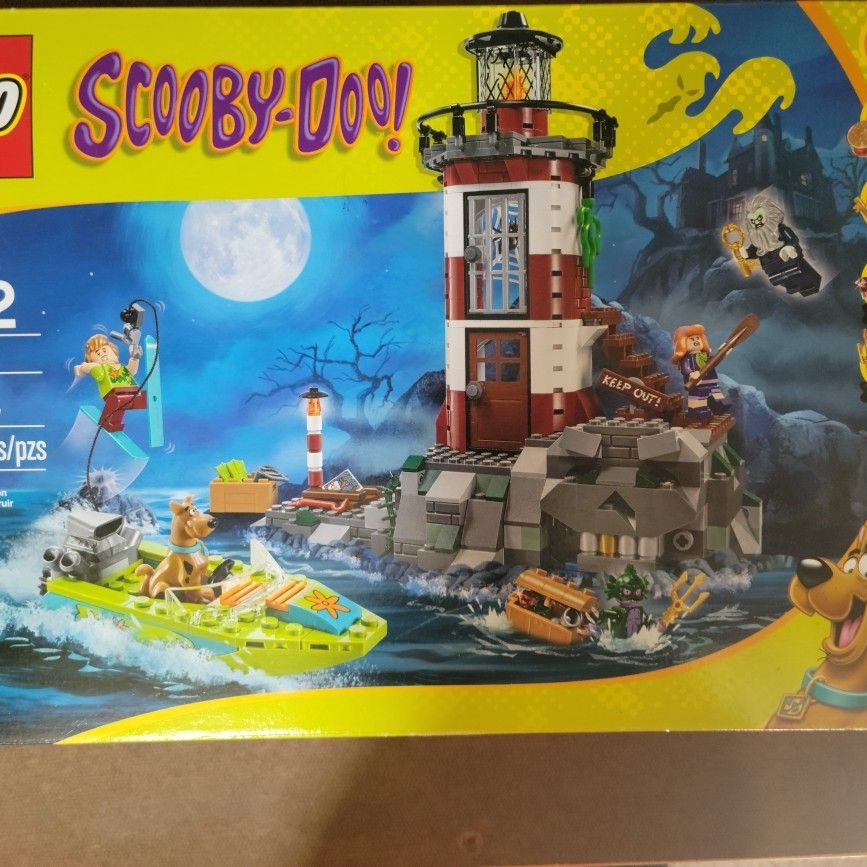 Good 75903 - RETIRED- Scooby-Doo Haunted Lighthouse