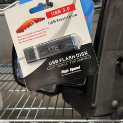 USB Flash Drive. 1TB.