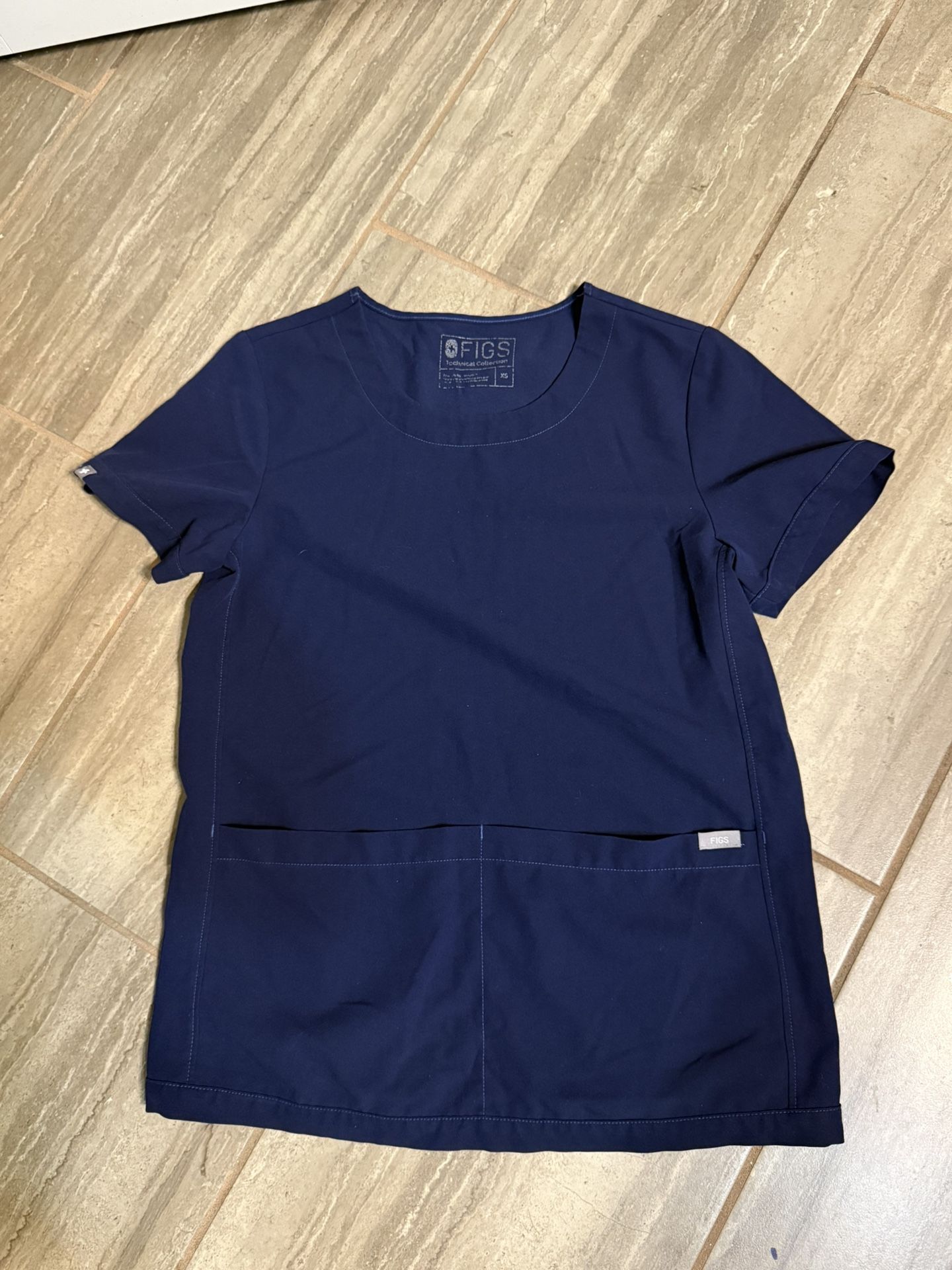 Women’s Figs Rare Scrub Top sz XS