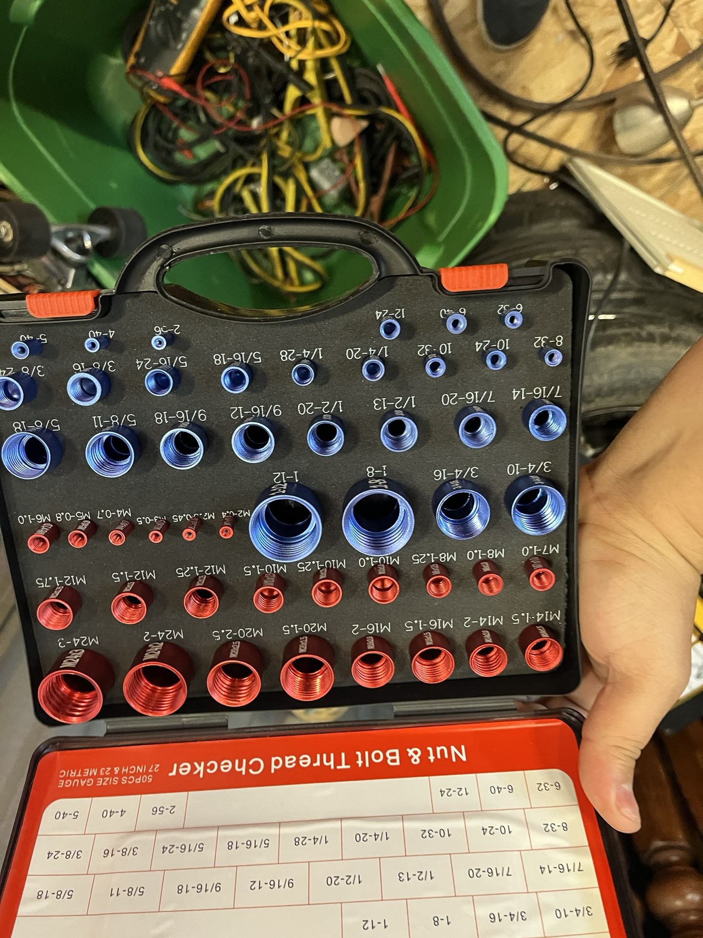 Nut and bolt threat checker