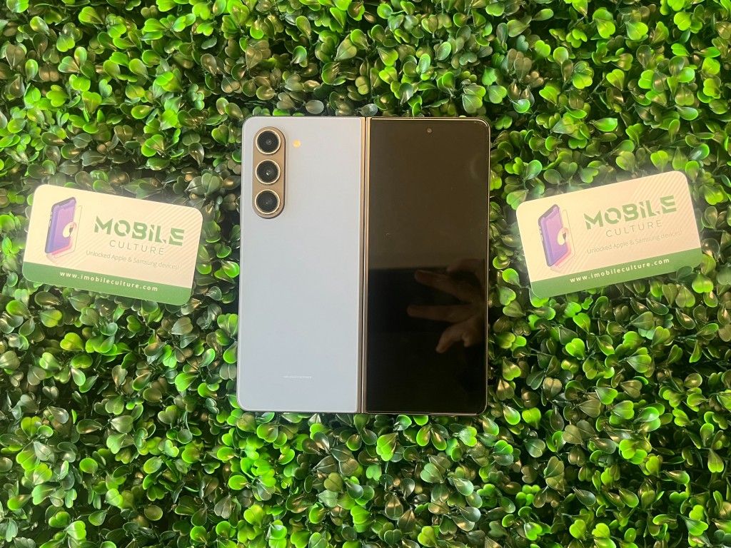 Unlocked Blue Galaxy Z Fold5 512gb 5G (90 Day Same As Cash Financing Available)