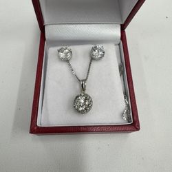 COMPRAMOS ORO Y DIAMANTES. WE BUY GOLD AND DIAMONDS