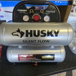 Husky
4.5 Gal. 175 PSI Portable Electric Oil-Free Quiet Twin Stack Jobsite Air Compressor