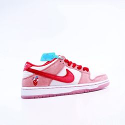 Nike Sb Dunk Low Strangelove Skateboards 24