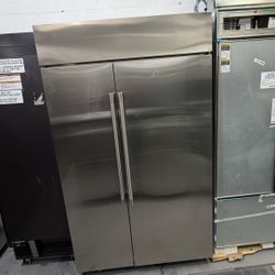 🔥 Monogram 48” Built-In Smart Refrigerator – LIKE NEW (2022 Model) 💲 My price today: $4,999  ✔️ Like New – 2022 Model ✔️ Delivery available ✔️ Insta
