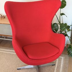 Egg Chair Red
