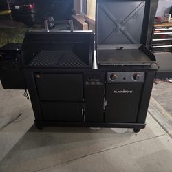 Blackstone Smoker & Griddle Combo