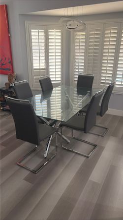 Modern dining room set with 6 chairs