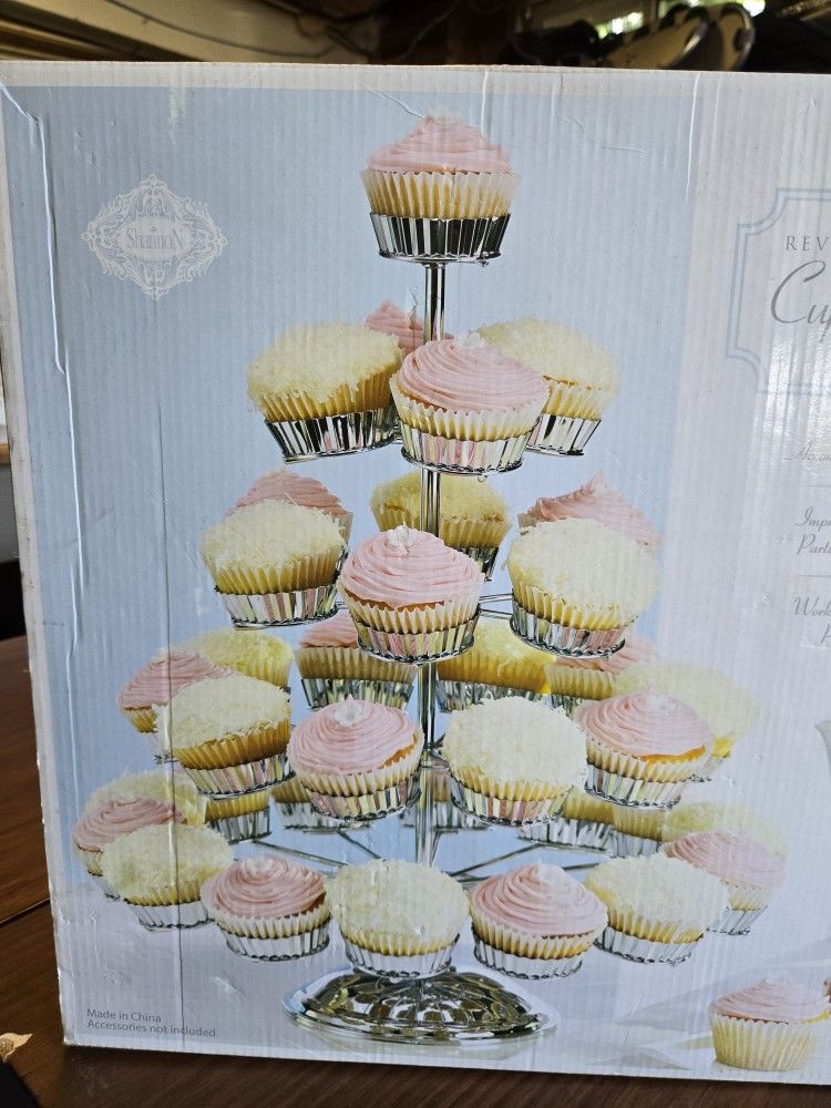 Revolving CUPCAKE Stand
