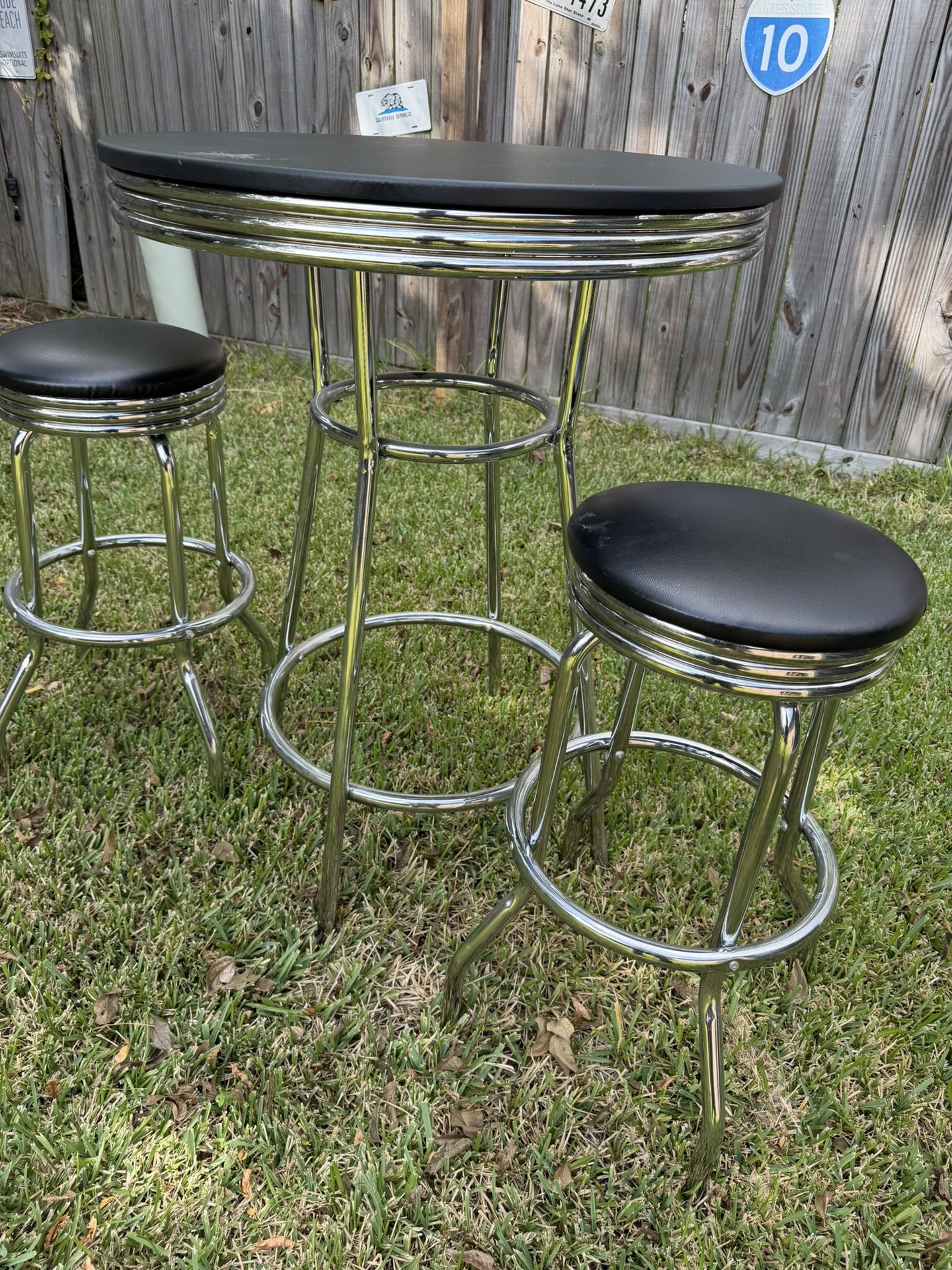 Pub table And Stools