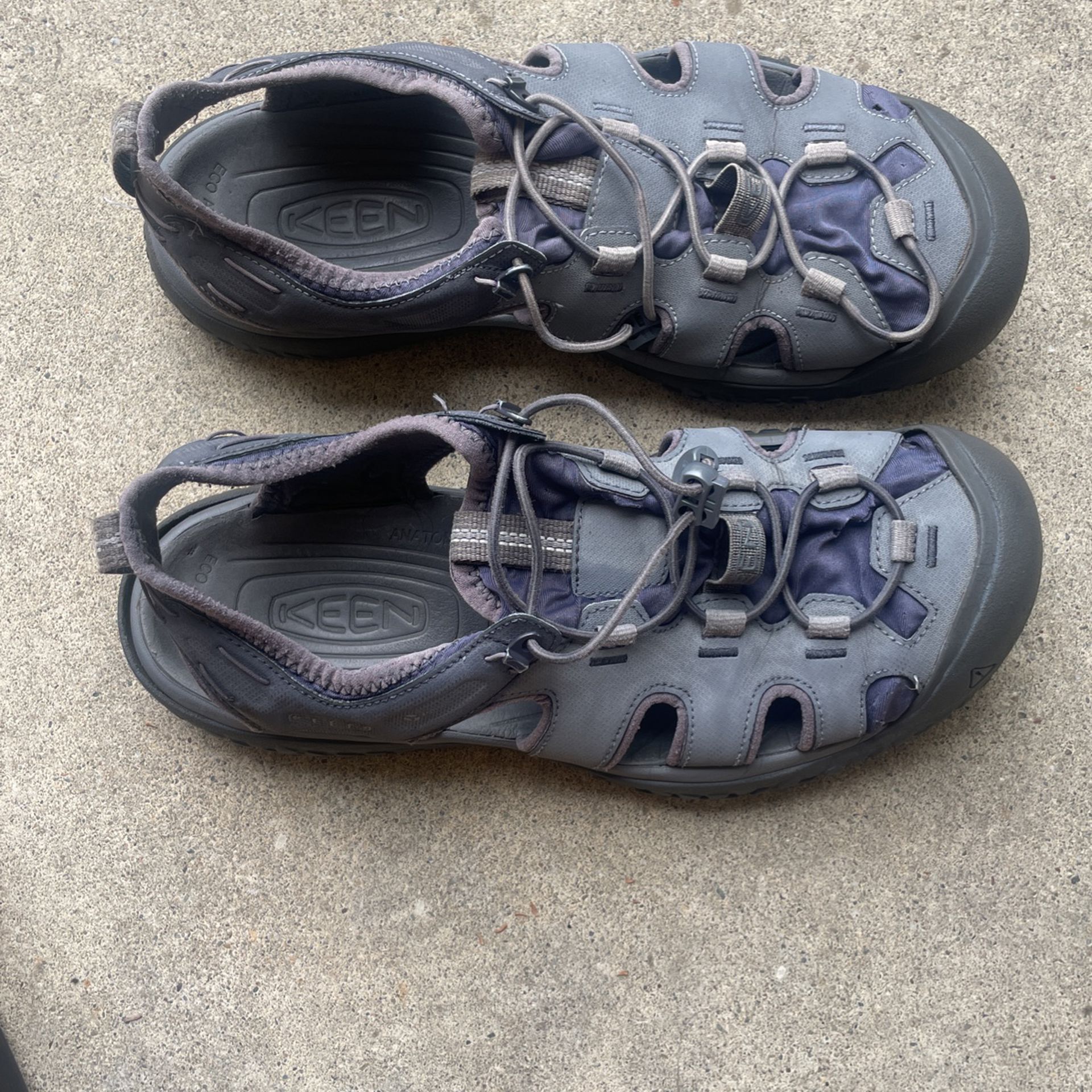 Keen Sandals Men Grey Size 10.5 