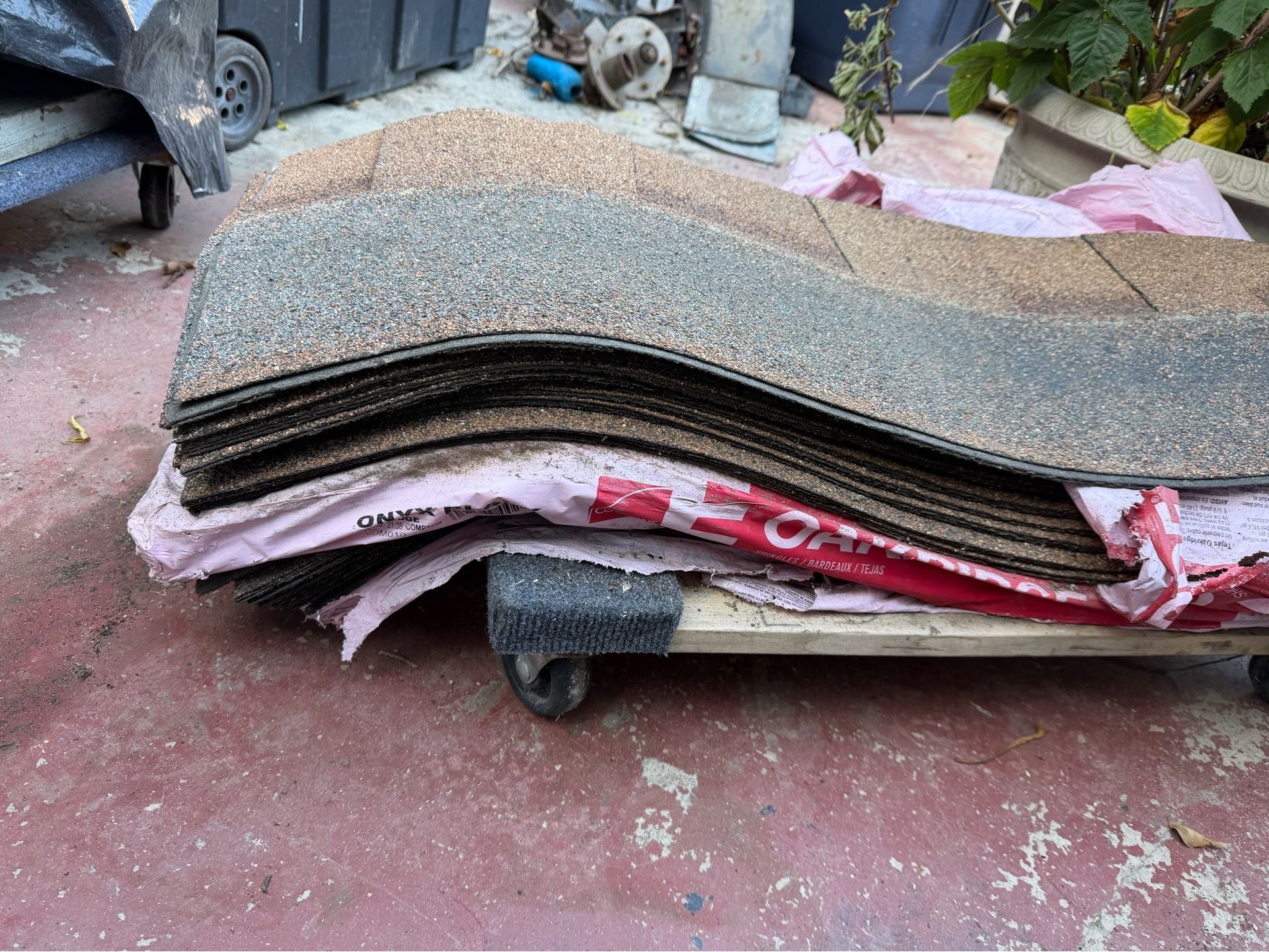 Roofing shingles ,oakridge