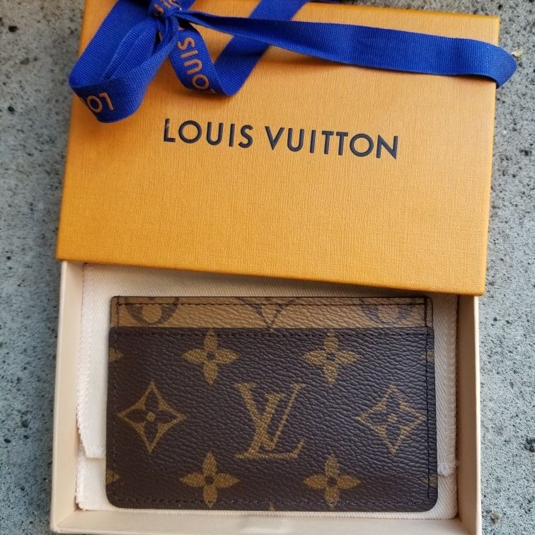 Pre-Loved Authentic Louis Vuitton Couv Carnet GM for Sale in South San  Francisco, CA - OfferUp