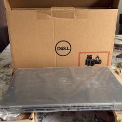 Dell Precision 3490 Laptop 