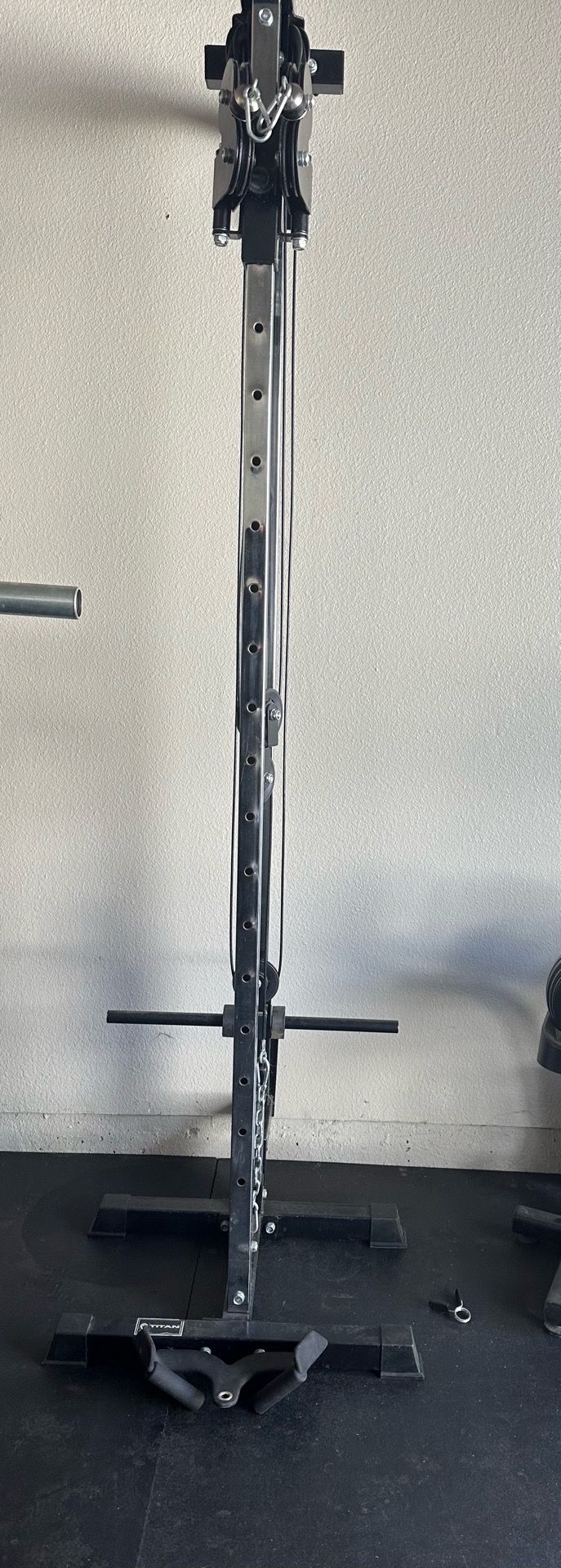 Pull down machine