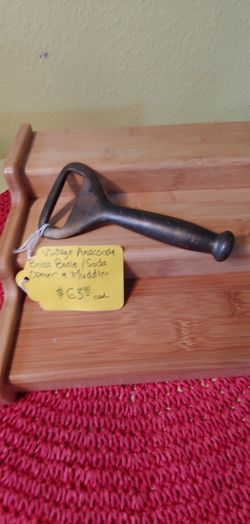 VINTAGE BOTTLE OPENER/MUDDLER