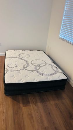 Full  Pillow Top Mattress with Box Spring