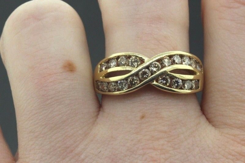 Women's 10k Yellow Gold & Diamond Unique Ring 3.8g 1.20TCW Sizable #31262B