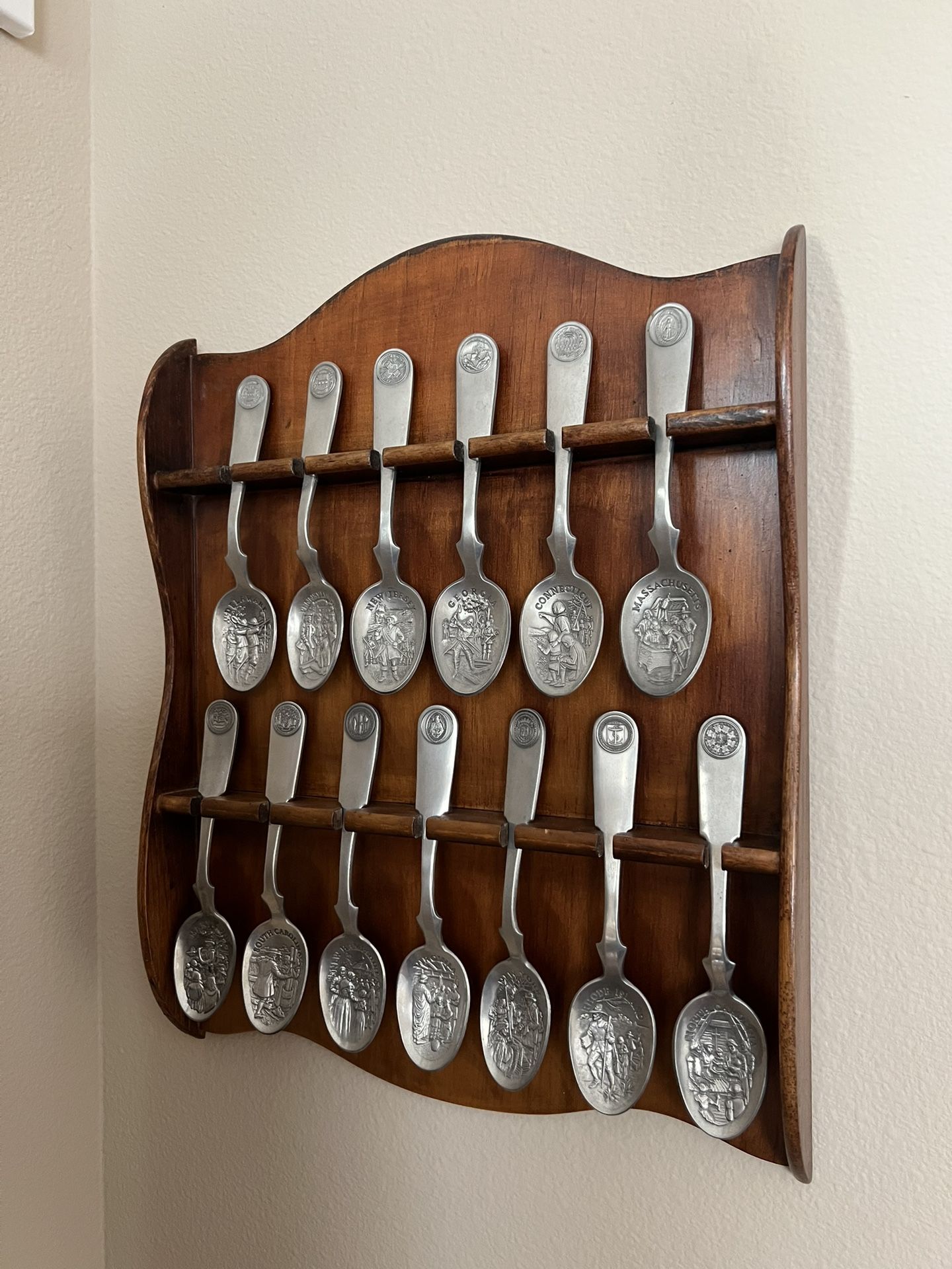 Franklin Mint 13 Original American Colonies Pewter Spoon Set with Wood Display Rack