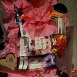 Home-made Personalized Gift Baskets&Boxes