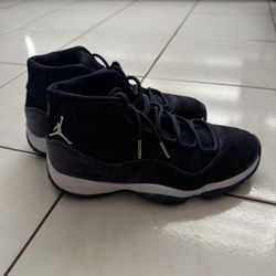 Air jordan 11 Retro Midnight Navy Velvet 
