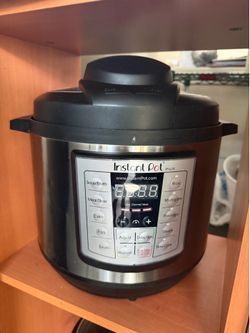nstant Pot IP-LUX Multi-Use Pressure Cooker – Excellent Condition