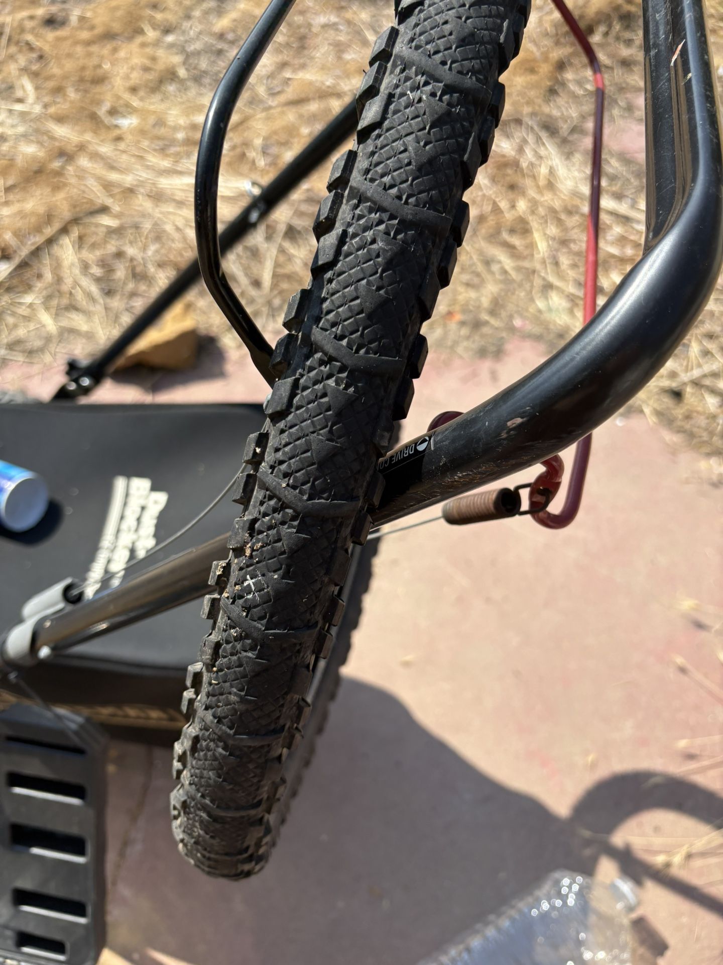 2 MOUNTAIN BIKES TIRES