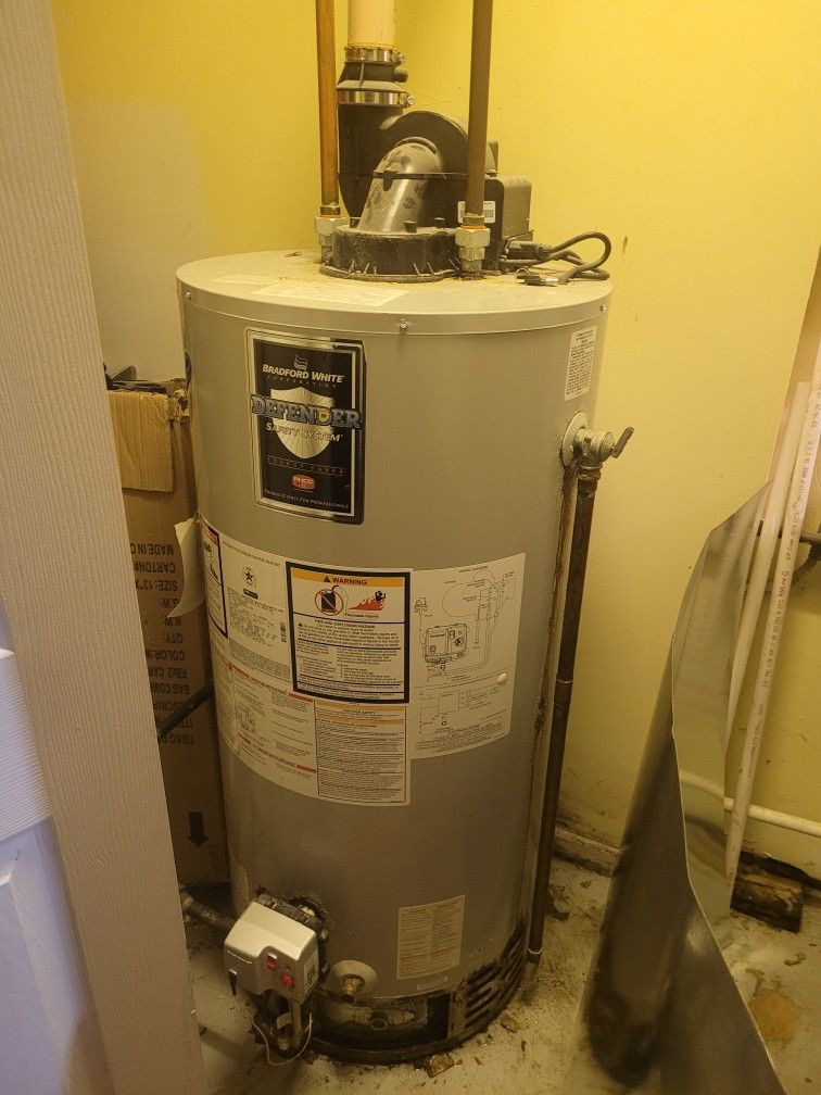 Haual Away Bradford White Water Heater (Free)
