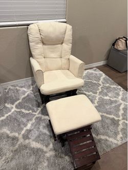 Nursery Glider Rocking Chair w/ Ottoman