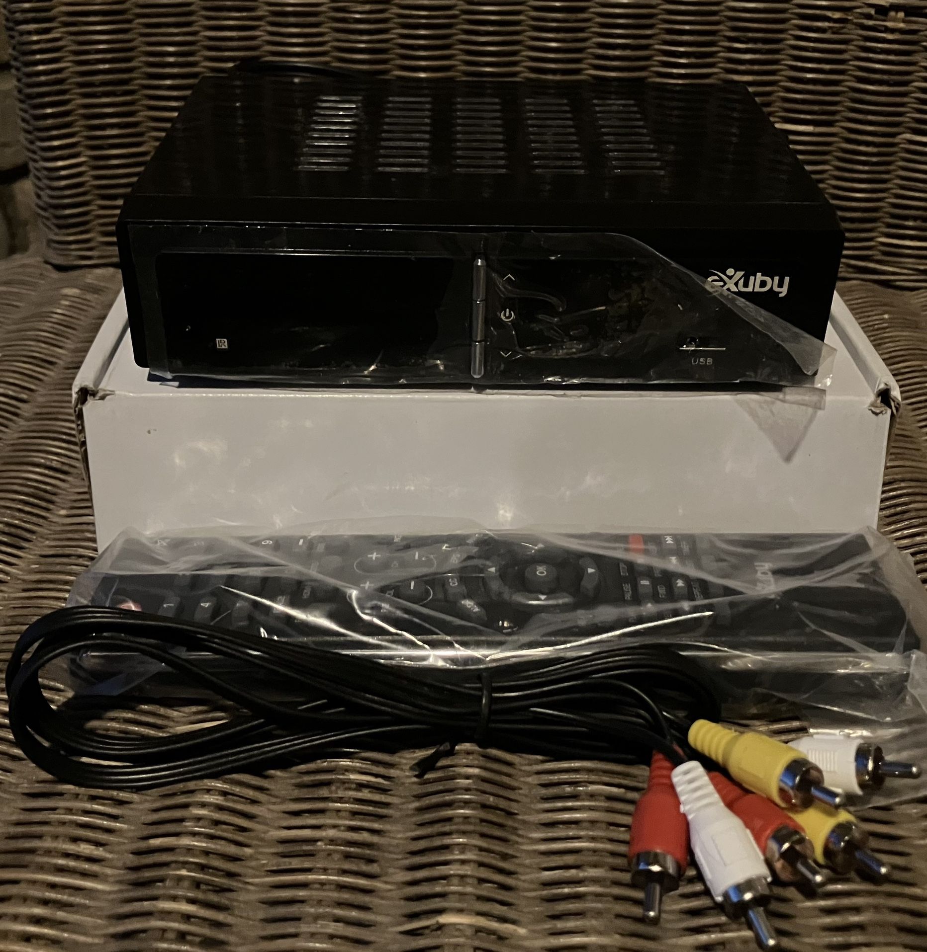 eXuby Digital TV Converter Box
